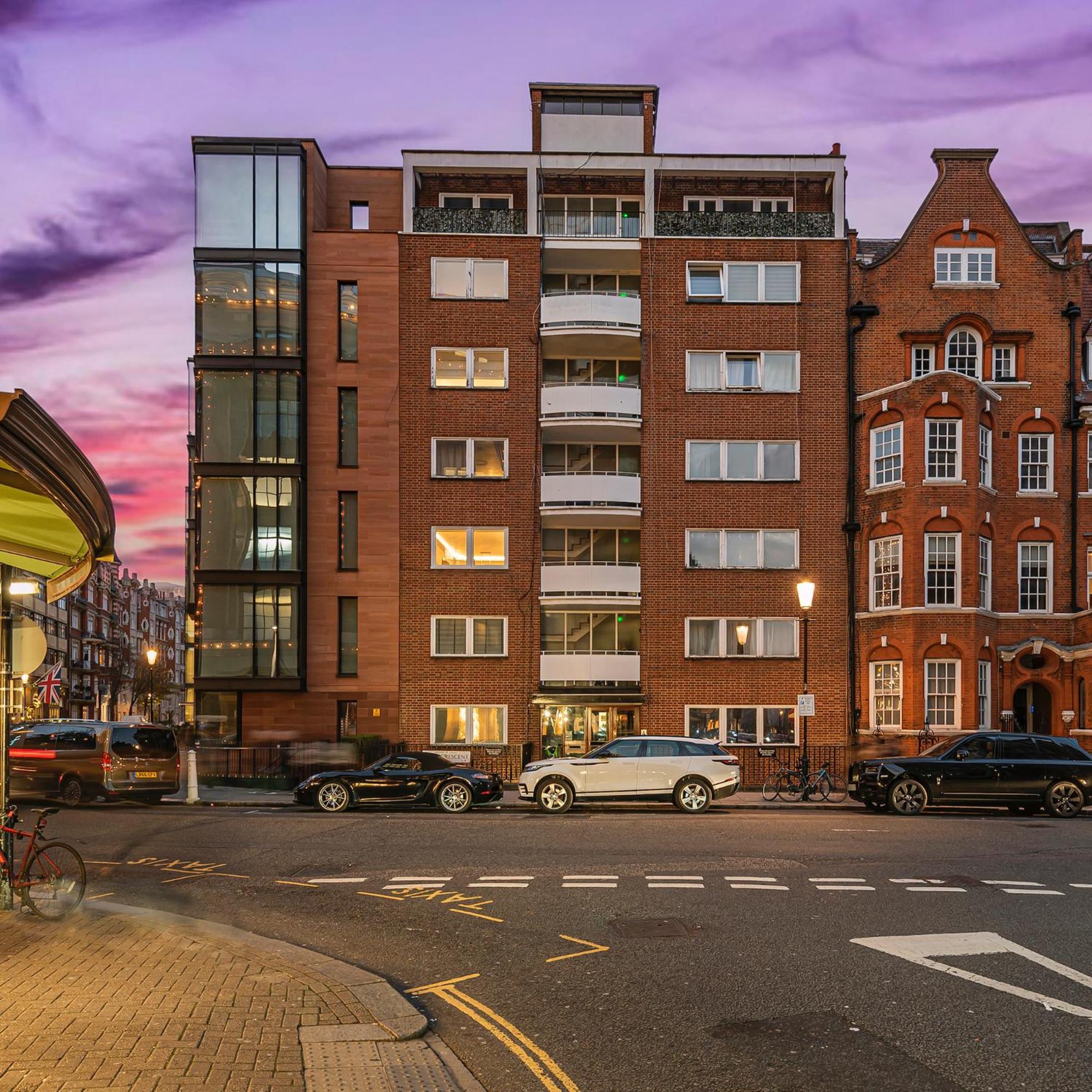 Elegant Ground Floor Apartment With Ac In Knightsbridge Steps Away From Harrods Londra Exterior foto